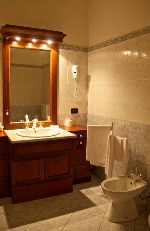Hotel Il Convento Trino Habitación foto