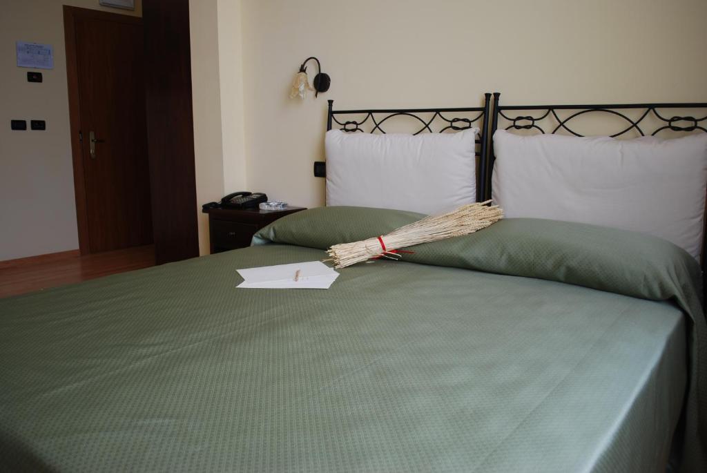Hotel Il Convento Trino Habitación foto