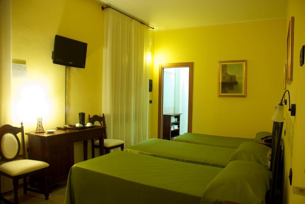 Hotel Il Convento Trino Habitación foto