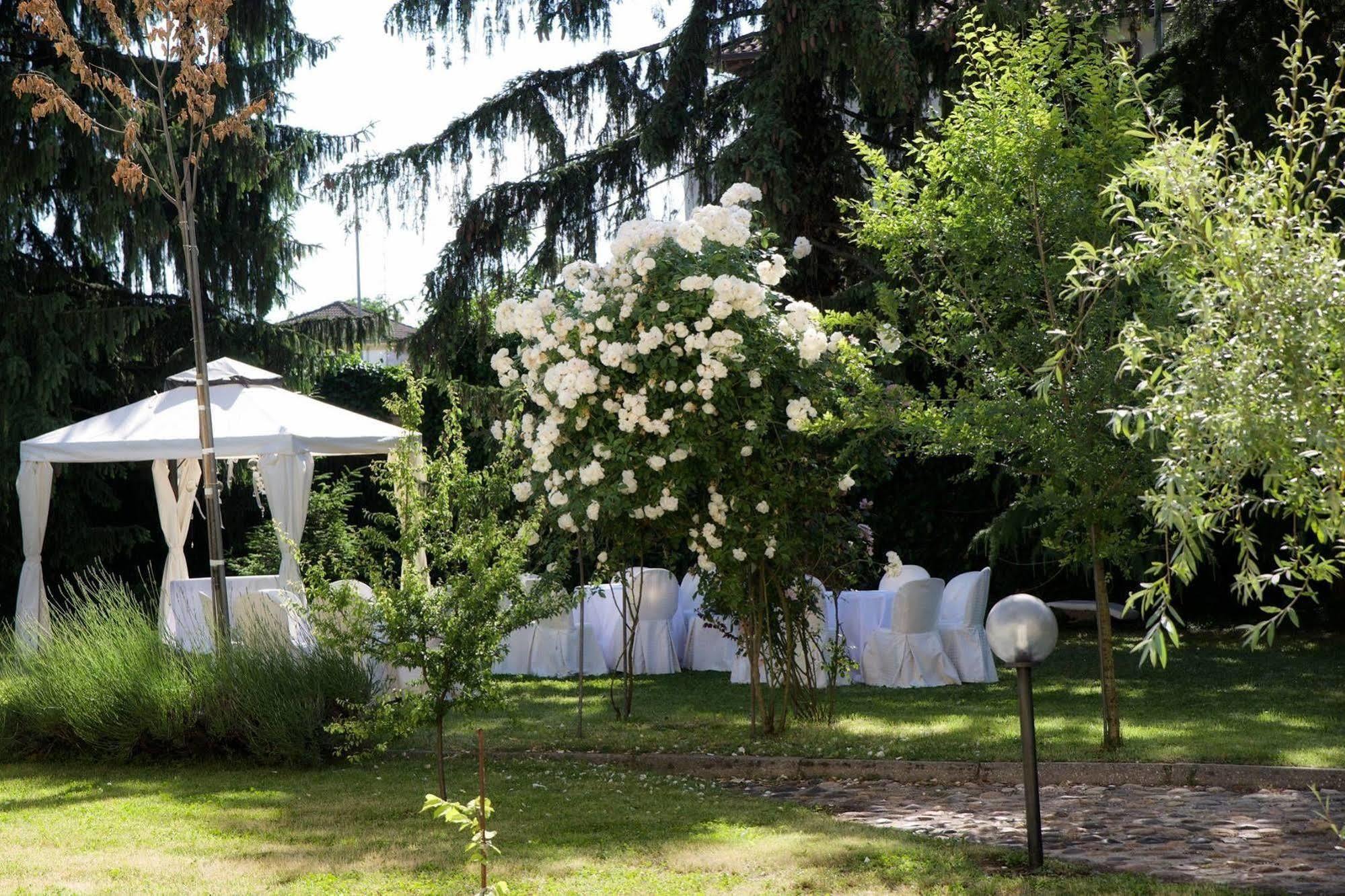 Hotel Il Convento Trino Exterior foto